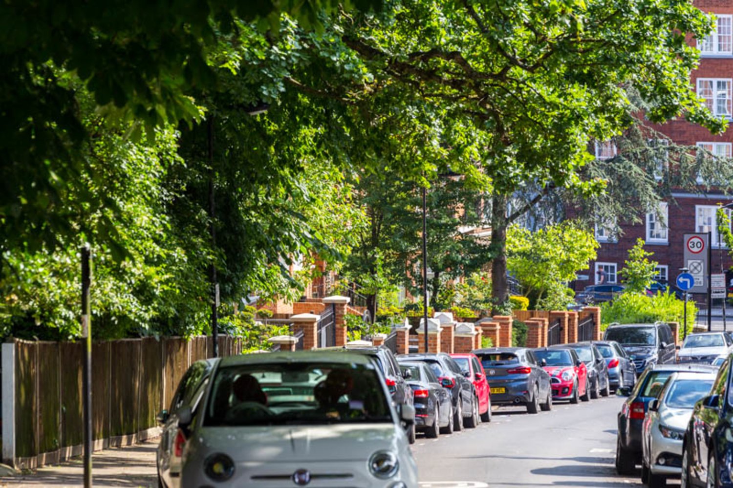 Finchley Road Property Guide