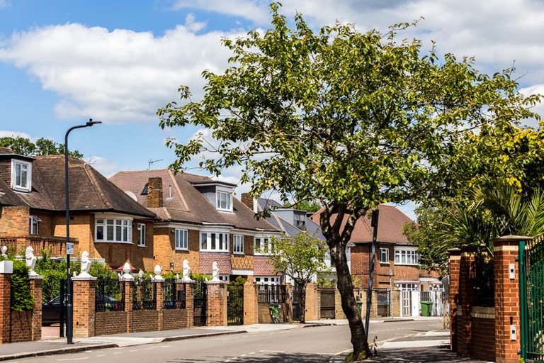 Brondesbury Park Property Guide